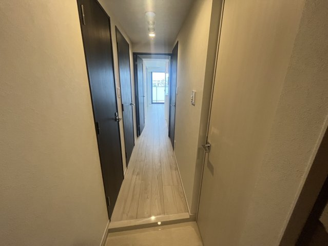 Augusta Residence 新小岩の玄関