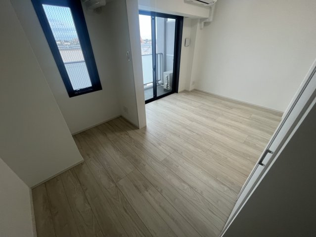 Augusta Residence 新小岩の居間・リビング