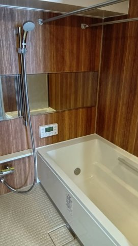 御苑ハイムの浴室