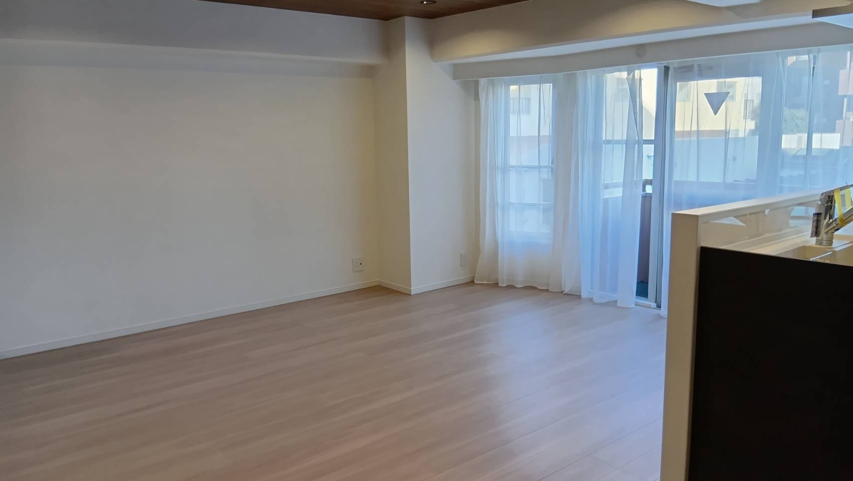 御苑ハイムの居間・リビング