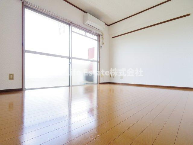 川端ハイツの居間・リビング|※同仕様写真