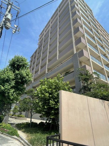 アルファステイツ広公園の外観