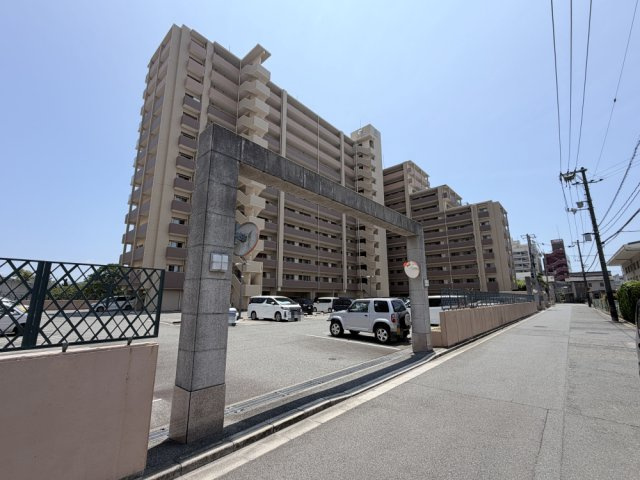 アルファステイツ広公園の外観
