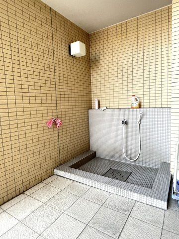 アルファステイツ広公園のその他共用部分|共用部にはペット専用足洗い場を完備。快適に暮らせるペット対応マンションです。