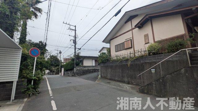 藤沢市辻堂元町４丁目戸建ての前面道路含む現地写真|前面道路含む現地写真です