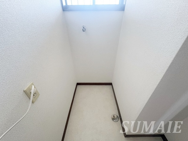 クリフ若木2の設備|室外洗濯機置場です☆