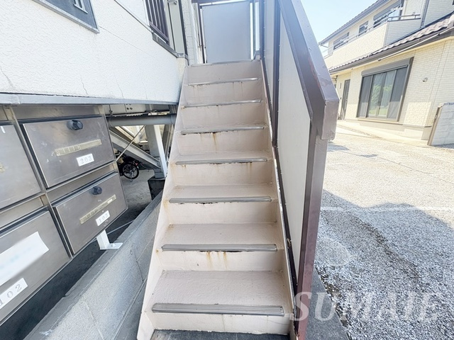 クリフ若木2のその他共用部分|階段です☆