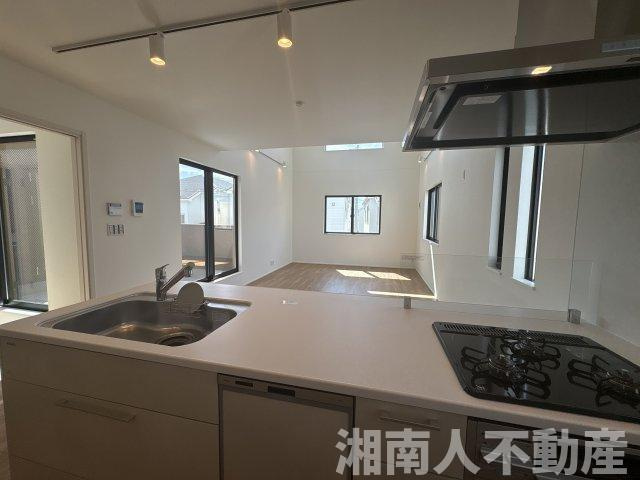 茅ヶ崎市今宿　新築戸建　全4棟のキッチン|お料理しやすいキッチンです