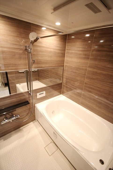 グランスイート世田谷桜丘の浴室