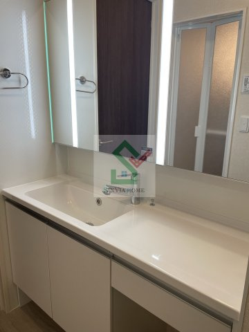 スリーカントリーの独立洗面台