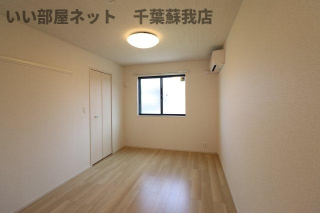 グリシーヌの洋室|明るい洋室です
