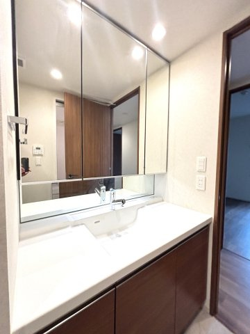 三面鏡付洗面化粧台