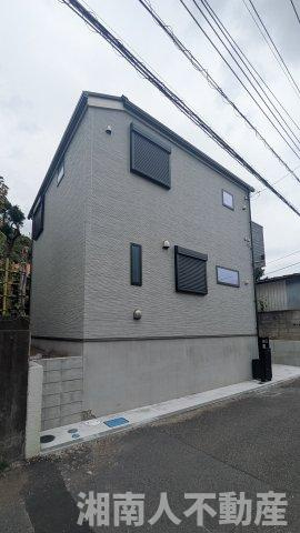 藤沢市片瀬２丁目１３－１７新築戸建ての外観|物件の外観です