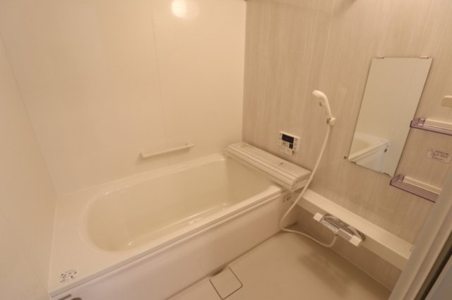 ラマージュの浴室