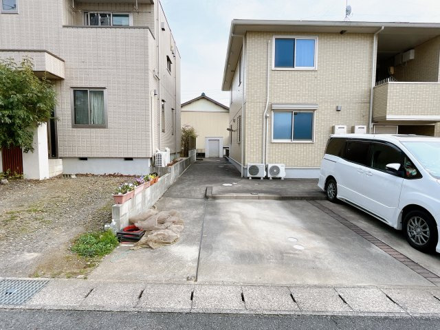 ヴィエントⅡの駐車場