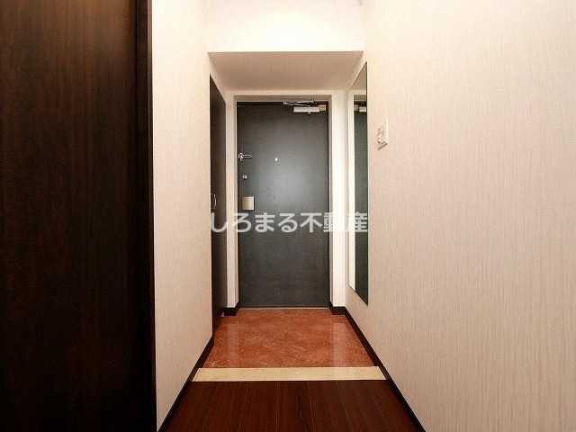 プレジオ難波ASIANの玄関