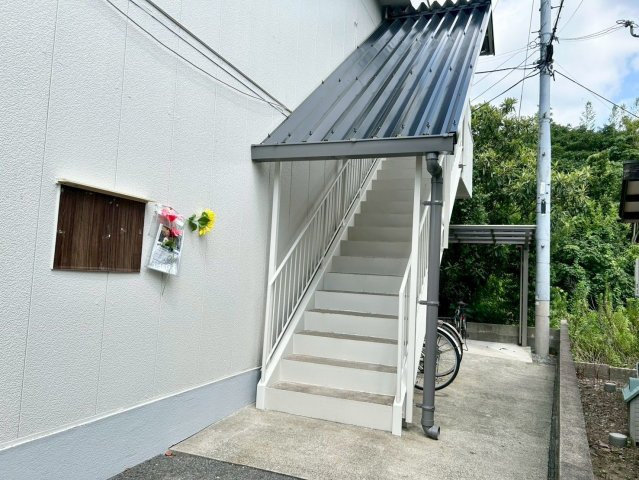 レジデンス中村【10,000円キャッシュバック対象物件】のエントランス|建物の内部です