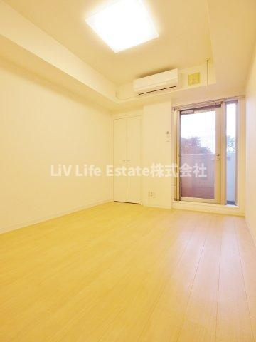 ビバリーホームズ国分寺の居間・リビング