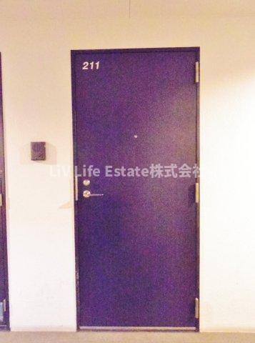 ビバリーホームズ国分寺の玄関