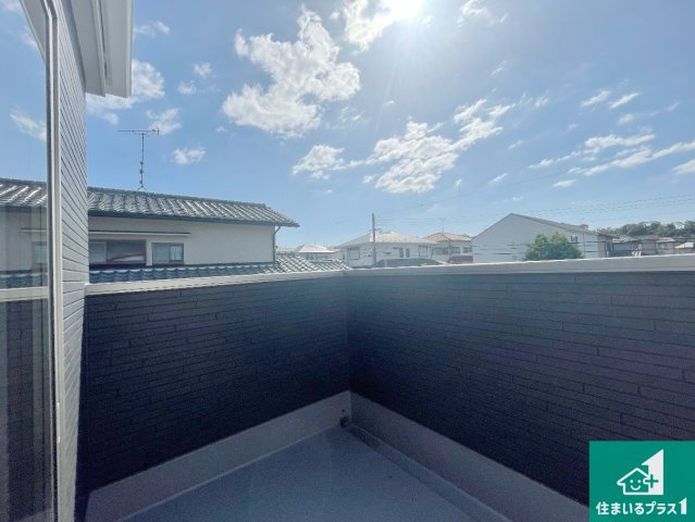 神戸市西区桜が丘西町　第4期　新築一戸建てのバルコニー|ワイドバルコニーは洗濯物を干すスペースが広いのでご家族が多くても安心！