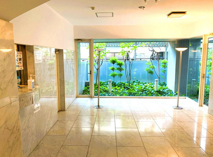 【エントランス】