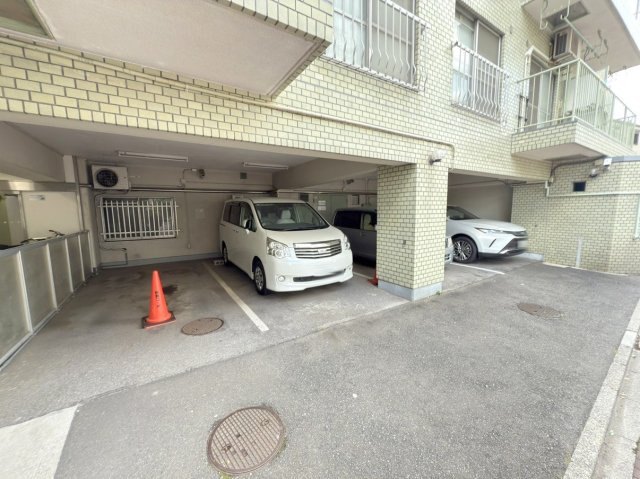 梅島コーポの駐車場|共用部・敷地内駐車場