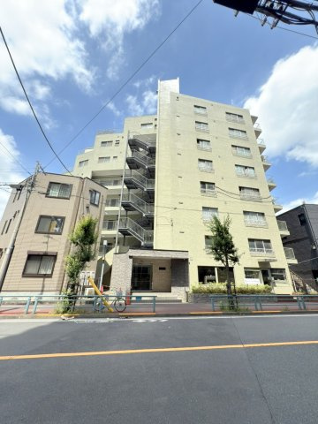 梅島コーポの外観|外観/8階建て3階南東向きのお部屋のご紹介です！