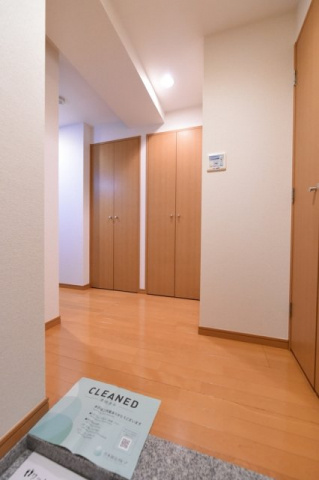 スカイコートヌーベル巣鴨の玄関