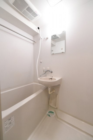 スカイコートヌーベル巣鴨の浴室