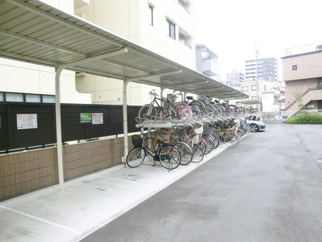 ＣＯＺＹＣＯＵＲＴのその他共用部分|敷地内専用駐輪場有ります★