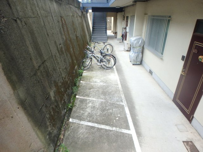 【その他共用部分】 | 上甲東園マンション | 駐輪場