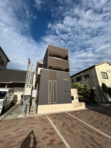 ワコーレヴィアーノ長田