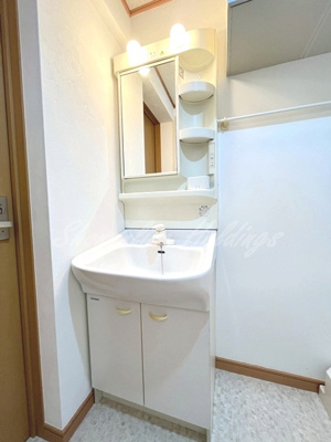 【洗面所】 | エレーナ | うれしい独立洗面台♪