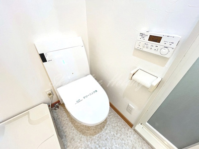 【トイレ】 | エレーナ | 温水洗浄便座付き♪