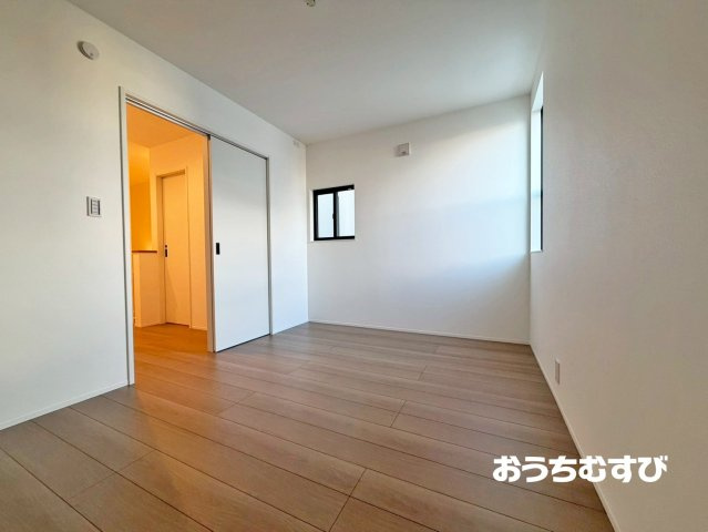 守山区森孝3期(全3棟)の洋室