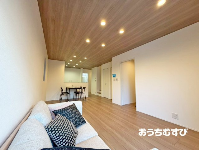 守山区森孝3期(全3棟)の居間・リビング