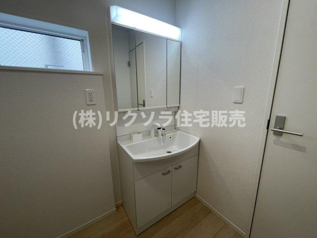 南野6丁目　未入居一戸建ての独立洗面台|■物件内覧・資金計画相談・住宅ローン相談、リフォーム相談、お問合せ受付中■
※当日・翌日のご内覧、ご相談はお電話でのお問合せがスムーズです！