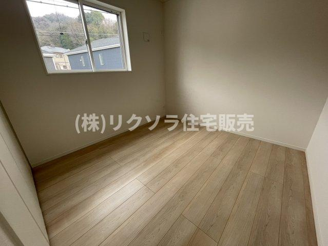 南野6丁目　未入居一戸建ての洋室|洋室5.0帖
■物件内覧・資金計画相談・住宅ローン相談、リフォーム相談、お問合せ受付中■
※当日・翌日のご内覧、ご相談はお電話でのお問合せがスムーズです！