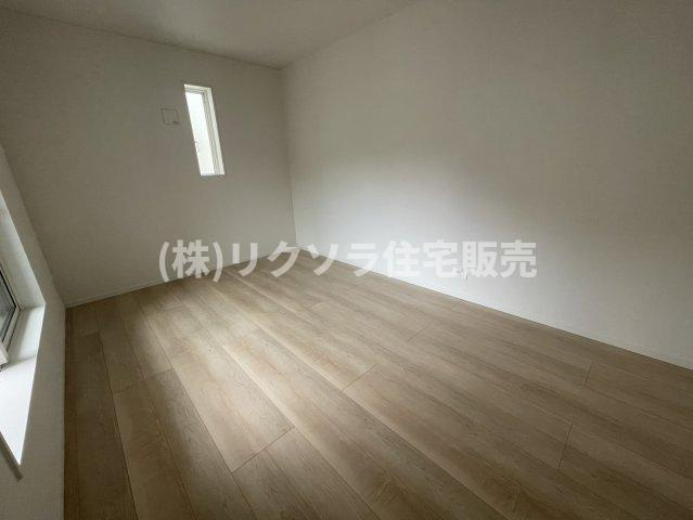 南野6丁目　未入居一戸建ての寝室|洋室6.75帖
■物件内覧・資金計画相談・住宅ローン相談、リフォーム相談、お問合せ受付中■
※当日・翌日のご内覧、ご相談はお電話でのお問合せがスムーズです！