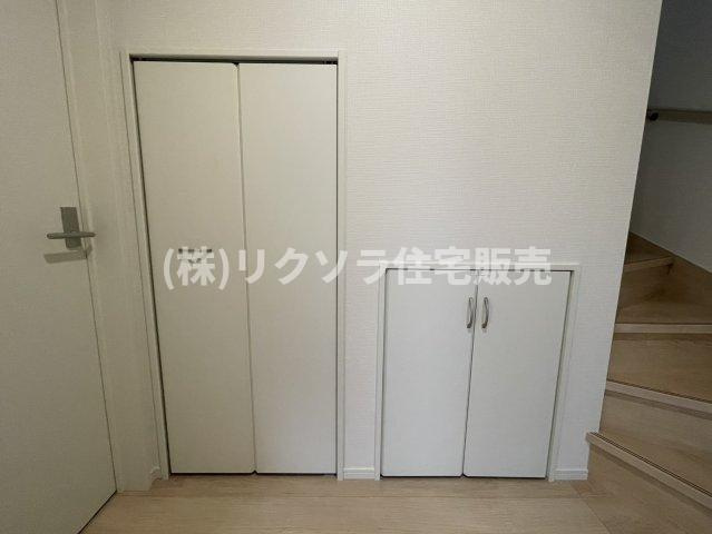 南野6丁目　未入居一戸建ての収納|廊下収納
■物件内覧・資金計画相談・住宅ローン相談、リフォーム相談、お問合せ受付中■
※当日・翌日のご内覧、ご相談はお電話でのお問合せがスムーズです！