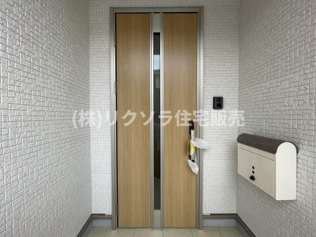 南野6丁目　未入居一戸建ての玄関|■物件内覧・資金計画相談・住宅ローン相談、リフォーム相談、お問合せ受付中■
※当日・翌日のご内覧、ご相談はお電話でのお問合せがスムーズです！