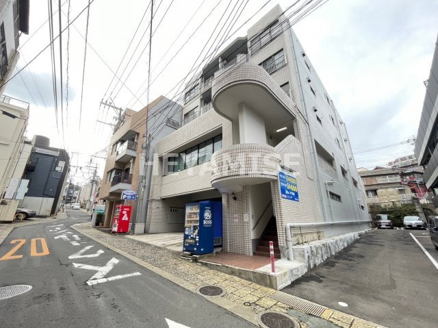 ファルバンワキサカ