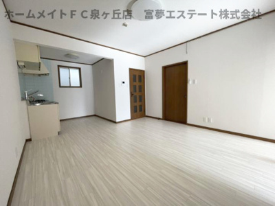 【居間・リビング】 | サマックスYUIハイツ | ※イメージ　同物件別号室の写真