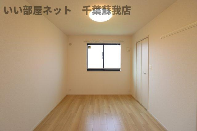 グリシーヌの洋室|広々とした洋室です