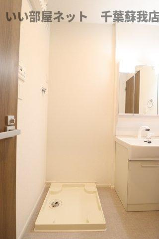 グリシーヌの洗面所|洗濯機置場