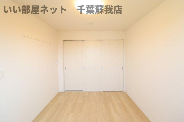 グリシーヌの寝室|ゆとりの広さです