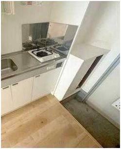 もくれん館の玄関