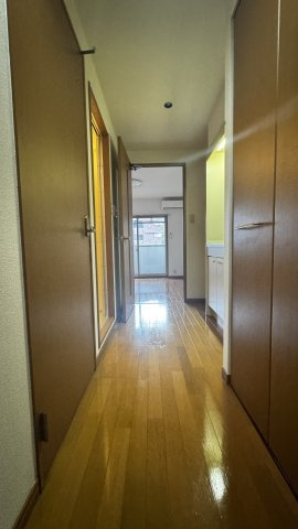 ワグキューブの玄関