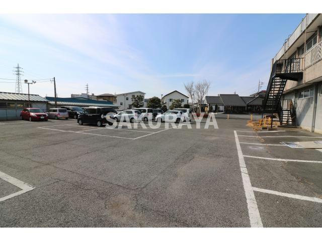 桐生ビルの駐車場