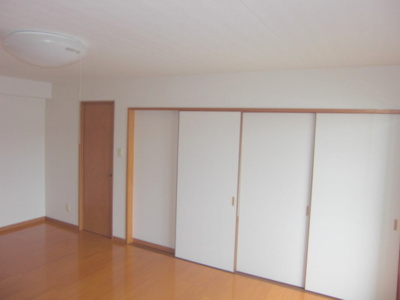 【洋室】 | パークサイド美清（ちゅら） | ※退去前の為、写真と現状が異なる場合がございます